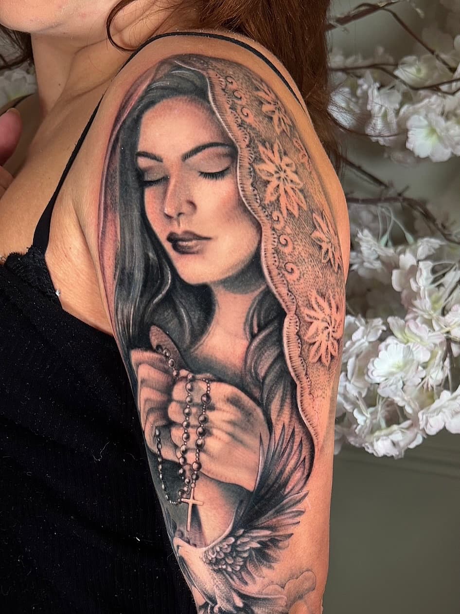 Tatouage par Alm Tattoos