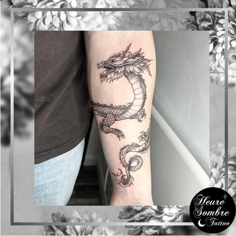 Tatouage de Heure Sombre Tattoo