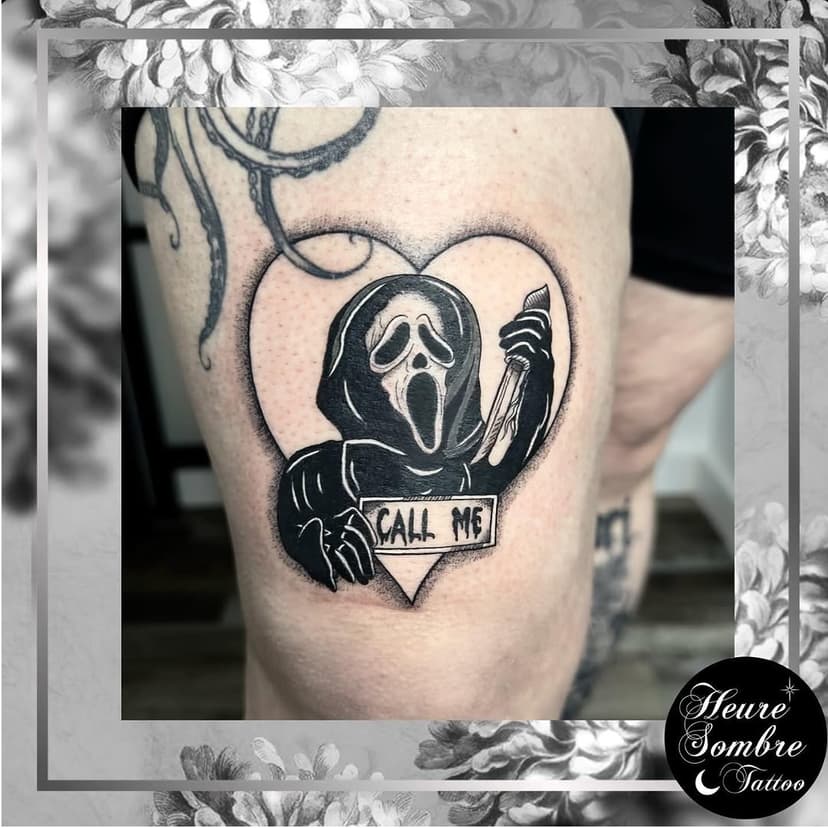 Tatouage de Heure Sombre Tattoo