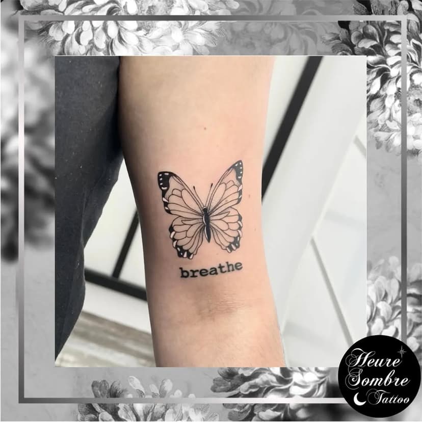 Tatouage de Heure Sombre Tattoo