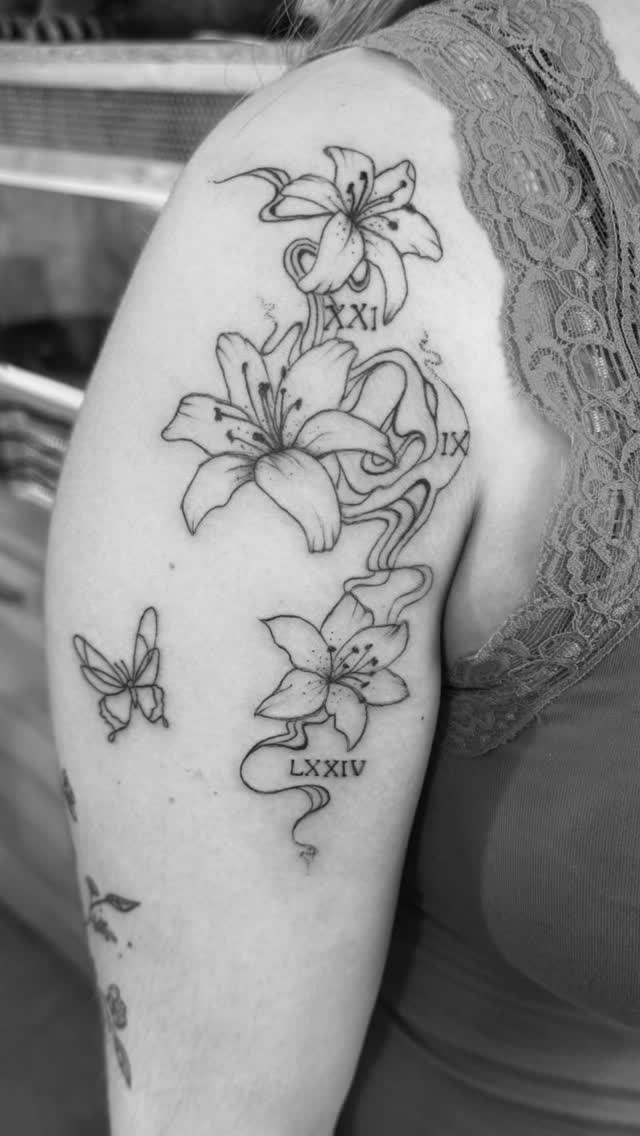 Tatouage de At Home Tatoo