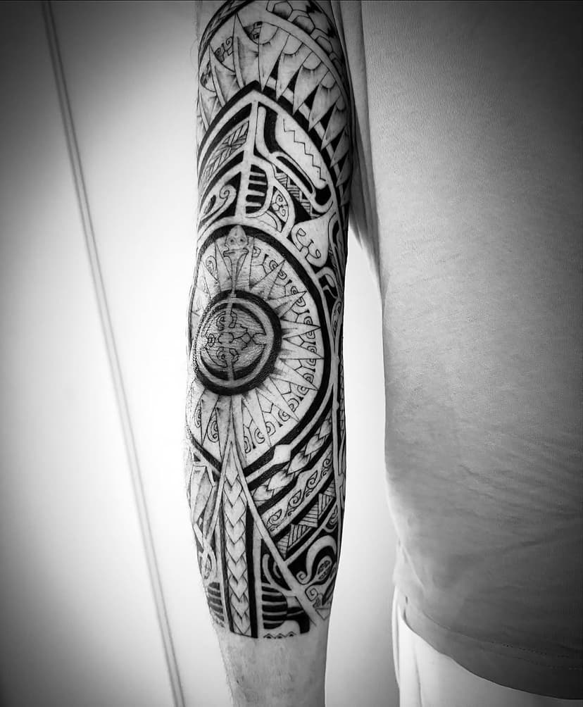 Tatouage de Honu Tatau tatoueur spécialisé (polynésien, marquisien, maori)