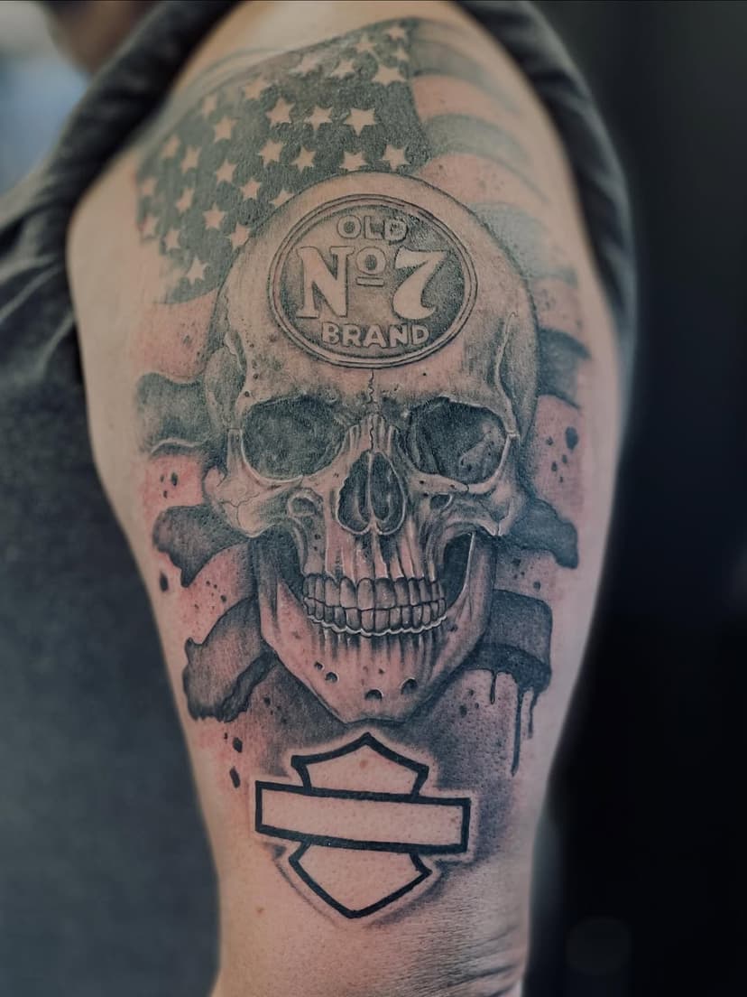 Tatouage de HxC Tattoo