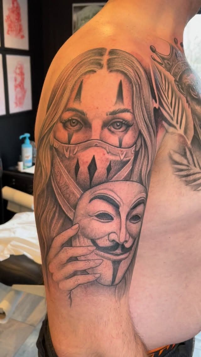 Tatouage de HxC Tattoo