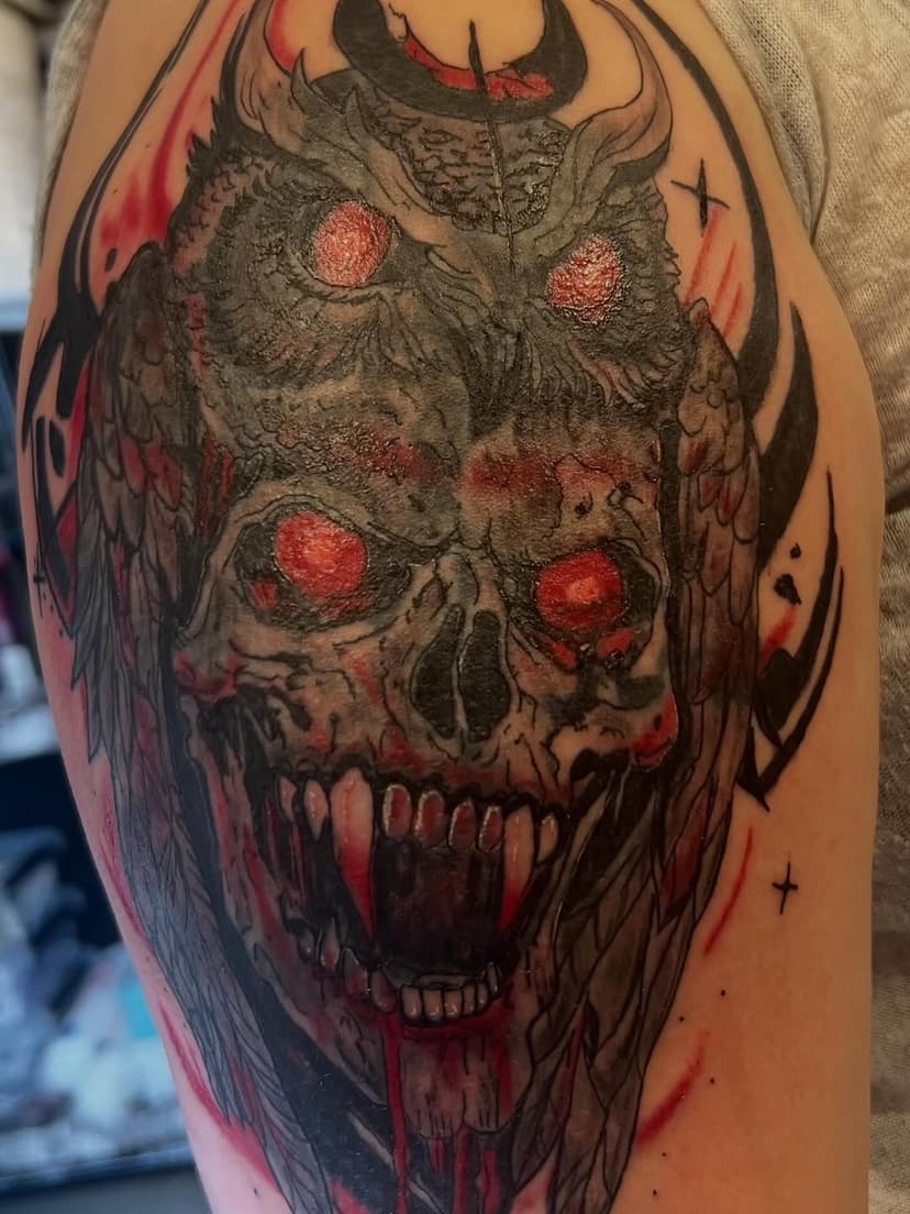 Tatouage de Ink Shadow Tattoo