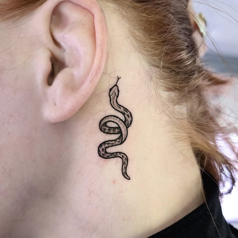 Tatouage de Ink The Road Tattoo Truck