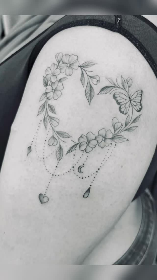 Tatouage de Inkology's Factory Tattoo