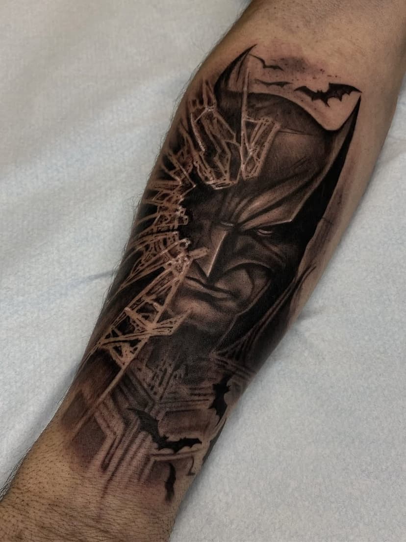 Tatouage de Inkvader Tattoo .transcorp piercing Sète