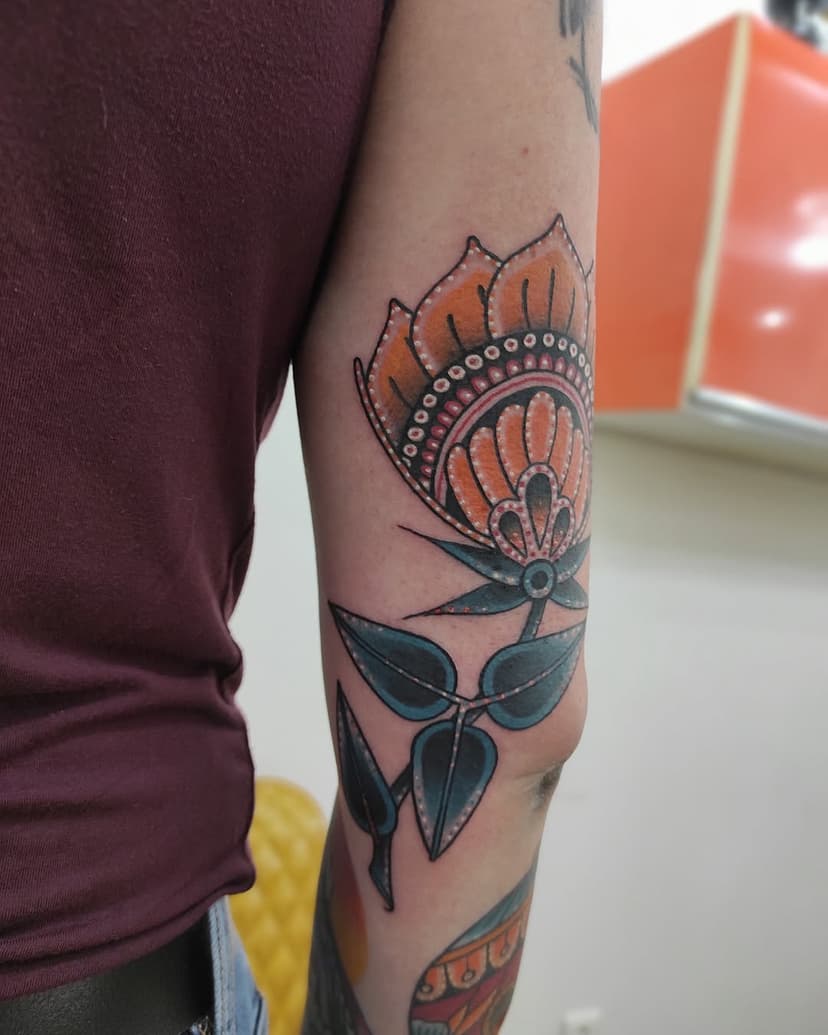 Tatouage de Iron tulip tattoo club