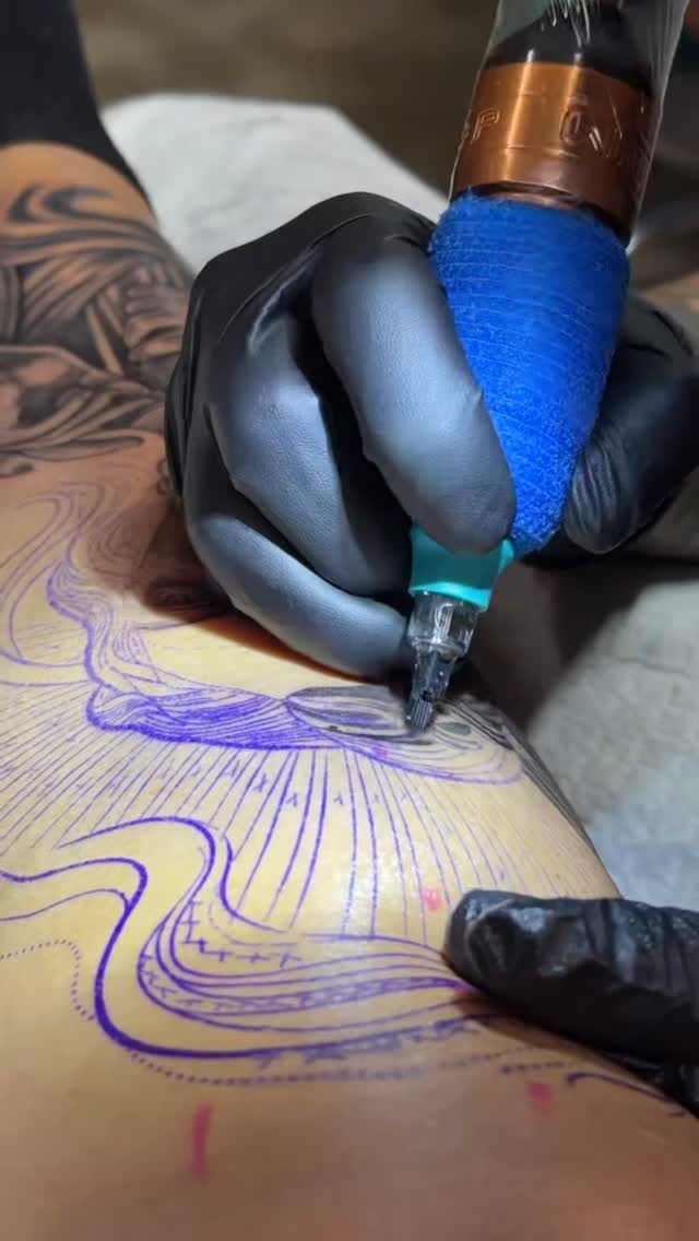 Tatouage de Jacky Tatouages