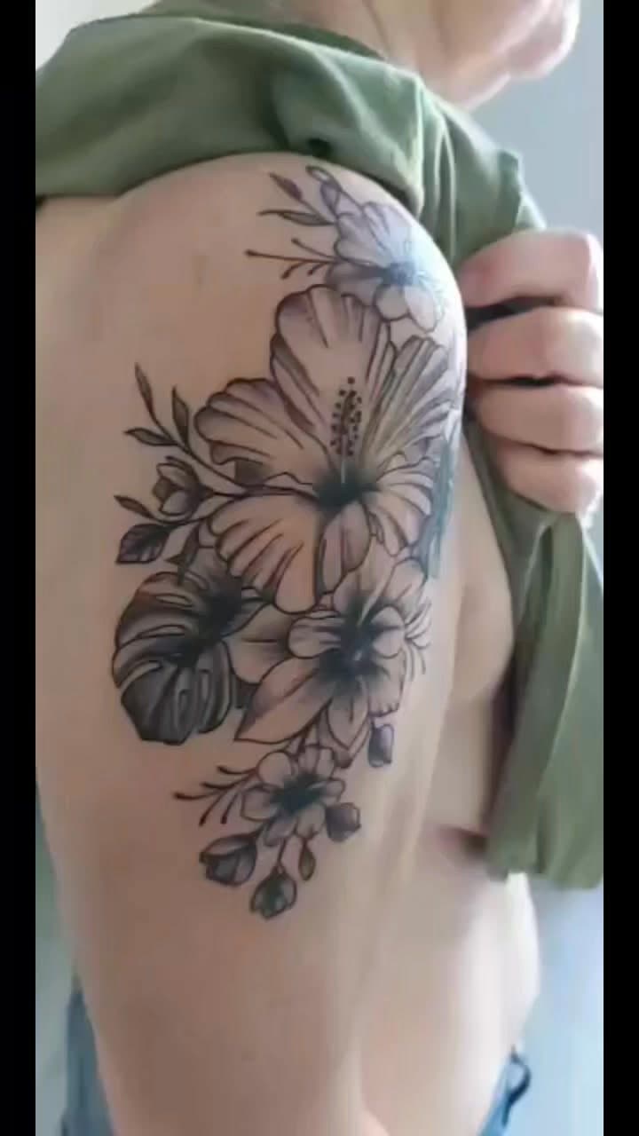 Tatouage de Jovitatoo Tatoueur