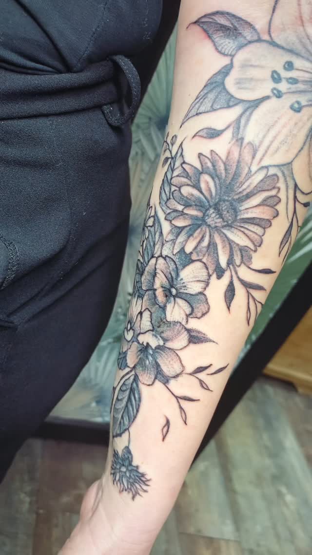 Tatouage de Jull’s • tatouages sur mesure et tattoo covers