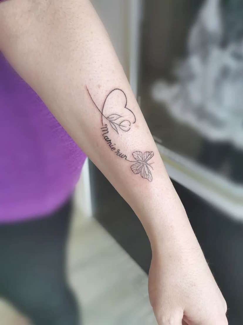 Tatouage de Karisma Tattoo