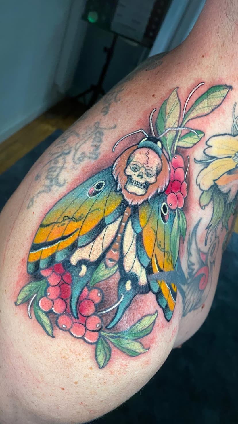 Tatouage de Keup Tattoo