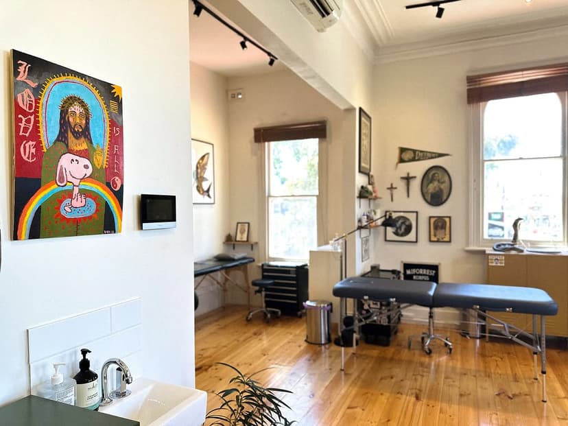 Tatouage de Korps Tattoo