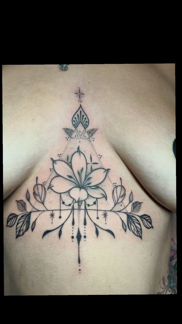 Tatouage de KykAiles Shangri-La tattoo