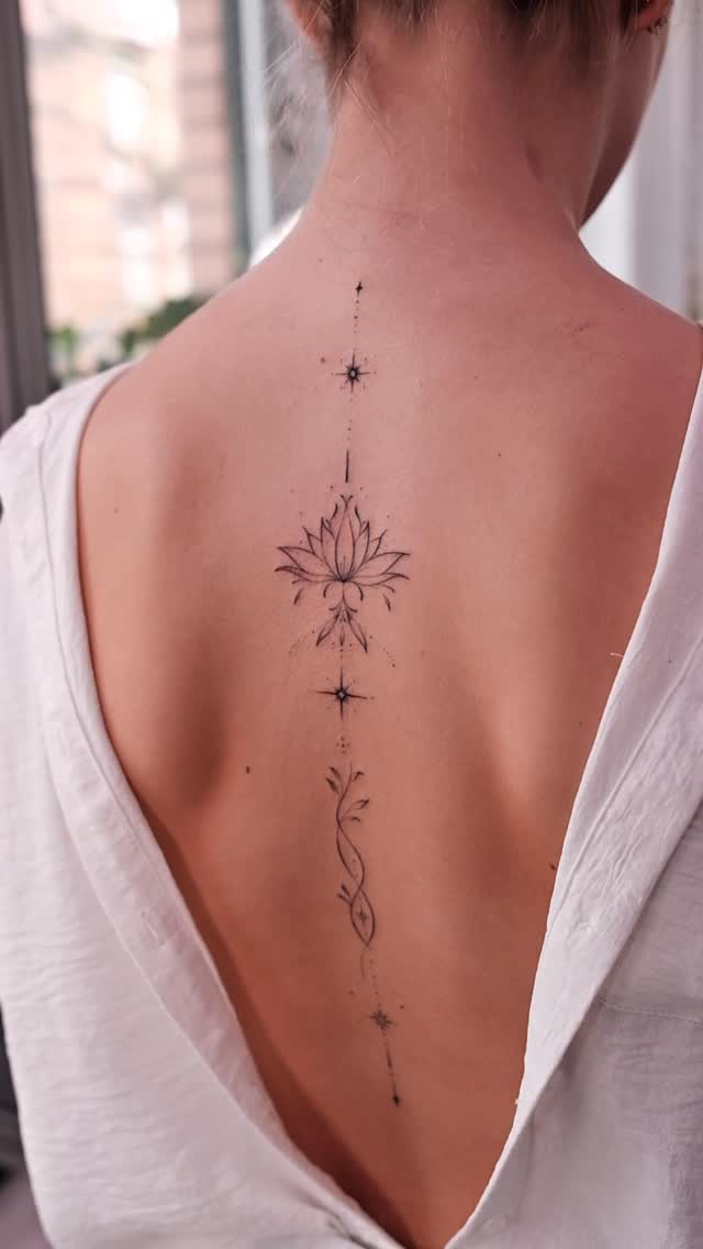 Tatouage de L'atelier du noir