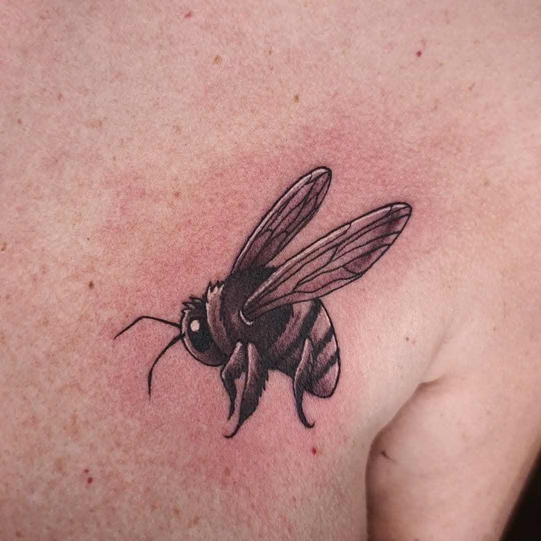 Tatouage par L'atelier Kodama salon de tatouage