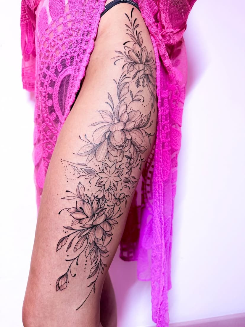 Tatouage de L'encre D'Oz Tatoueuse intuitive – Tatouage d’Âme & Coaching | Agde