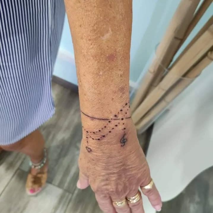 Tatouage de L'encre Éternelle Studio de Tatouage