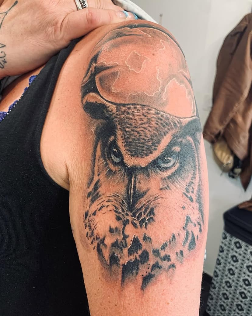 Tatouage de L'entre Peau