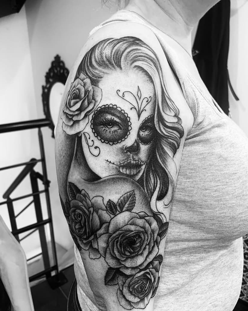 Tatouage de L'entre Peau