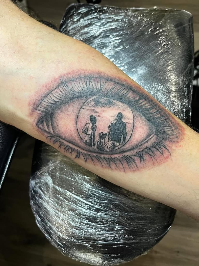 Tatouage de L'obscur Tattoo Shop