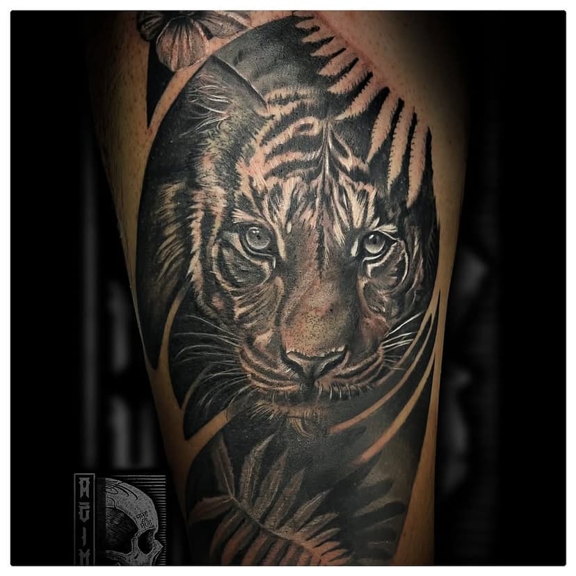 Tatouage de La Casa del Tattoo2 Azimut & Caro