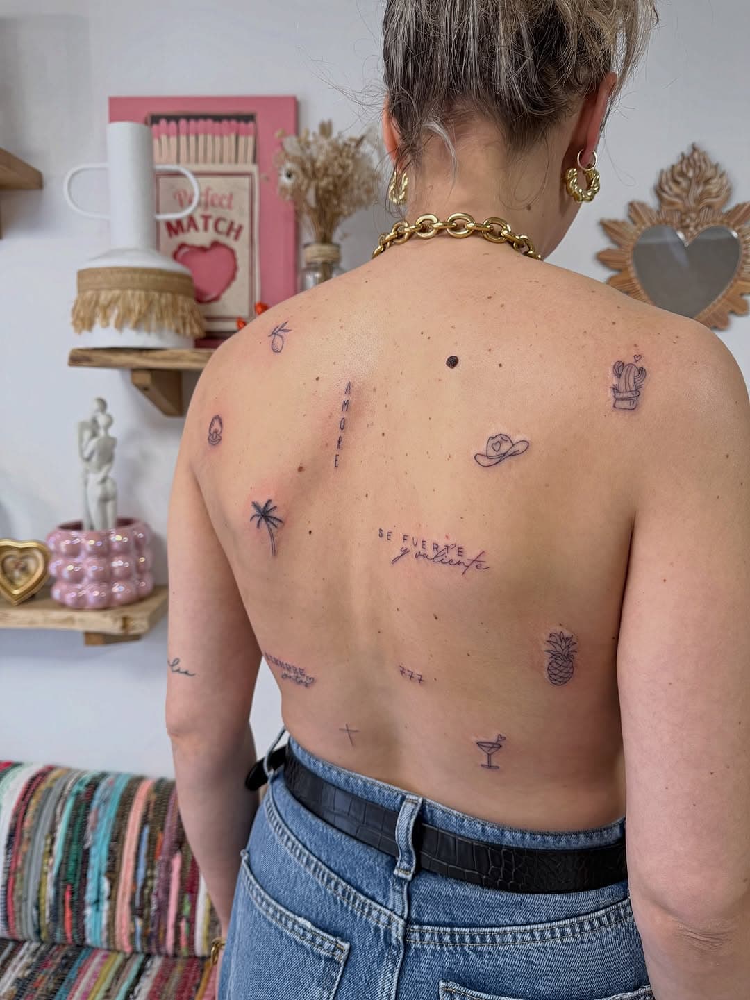 Tatouage par La Pétale d’Encre