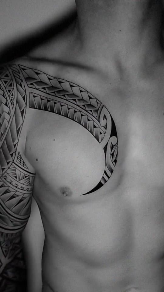 Tatouage de La Ruche Tattoo