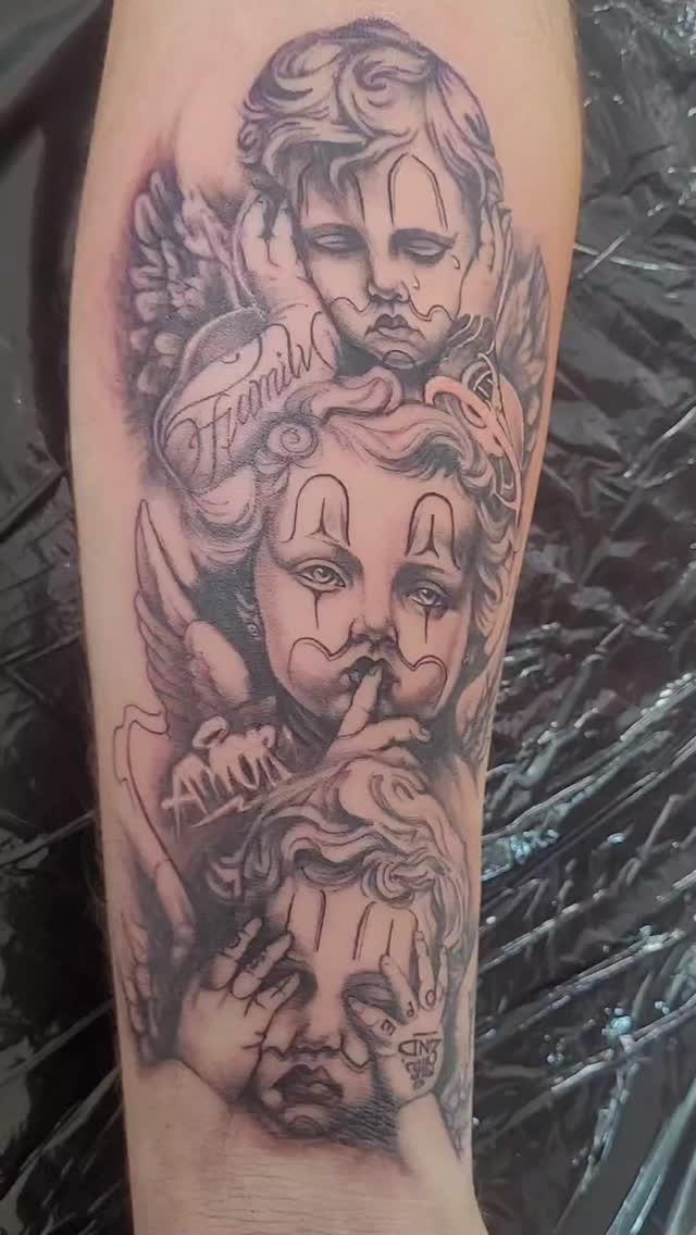 Tatouage de La Tattooisterie