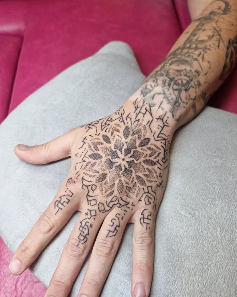 Tatouage de Le Dernier Shop Avant La Fin Du Monde