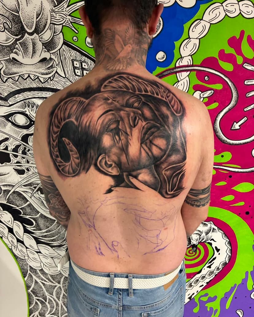 Tatouage de Le sable noir