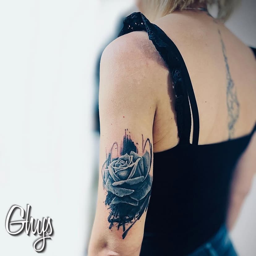 Tatouage de LeGhys TattooShop