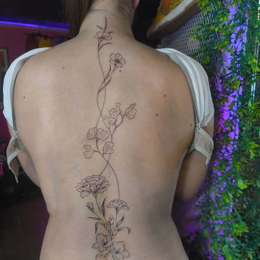 Tatouage de Lolico Tattoo