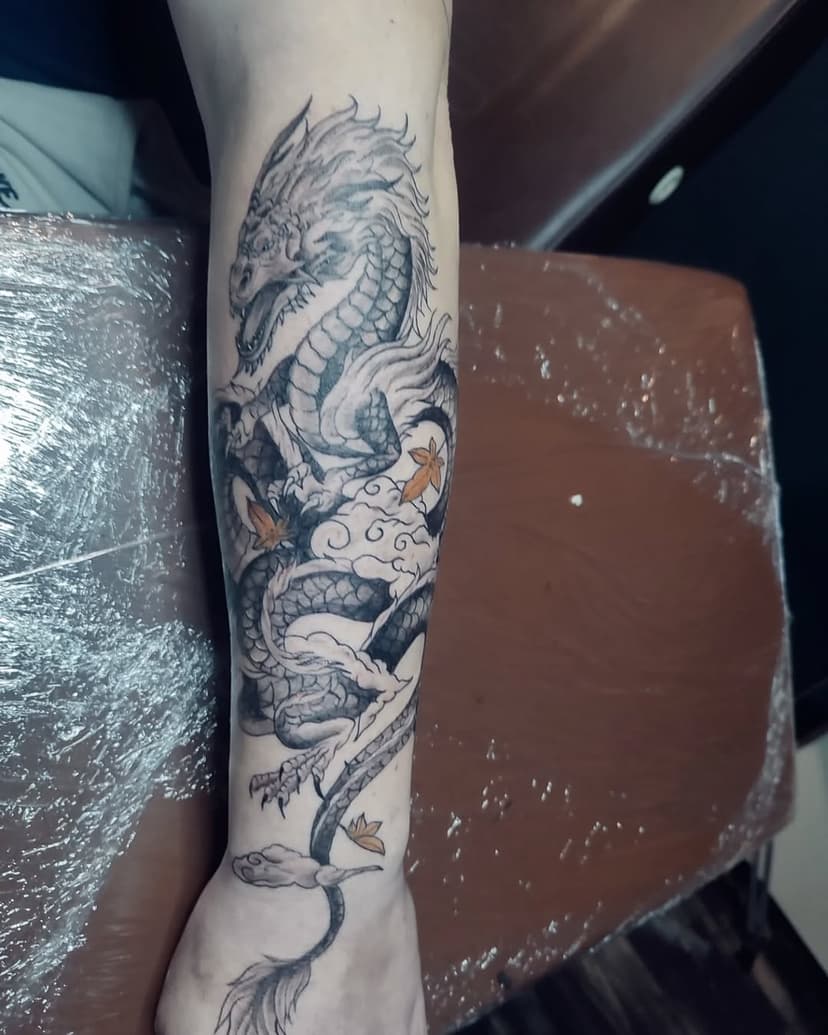 Tatouage de Louyan Tattoo