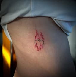 Lumière bleue tattoo