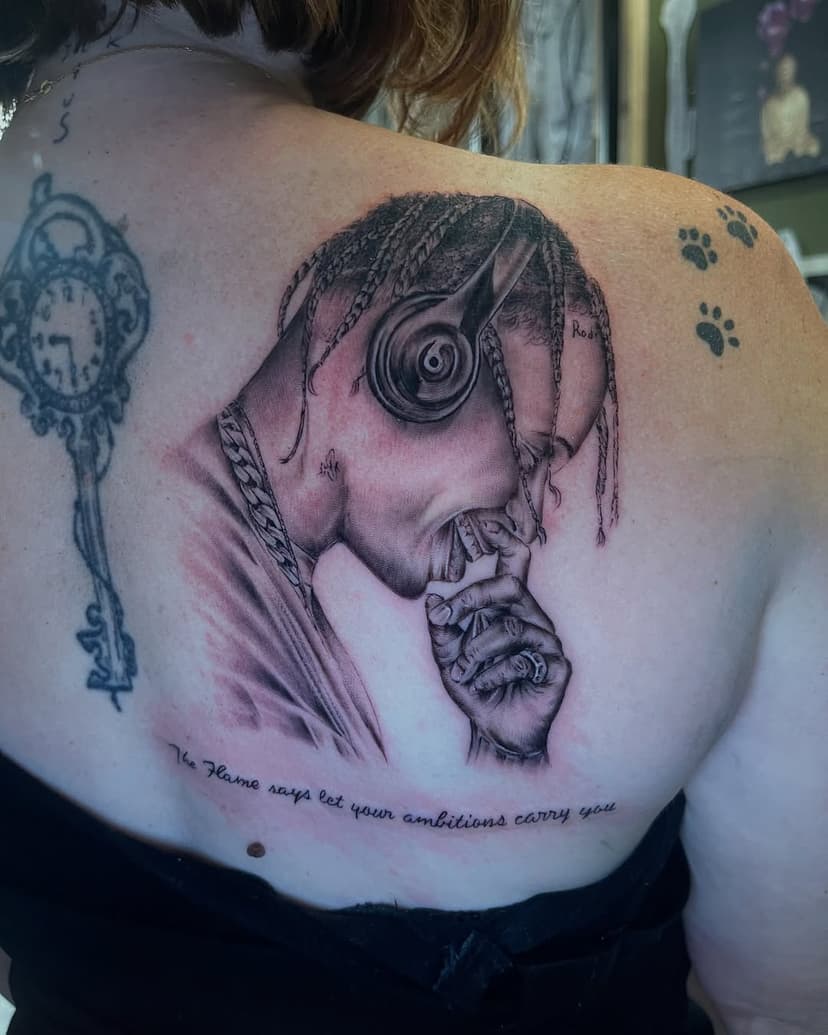 Tatouage de Madin Ink Tattoo