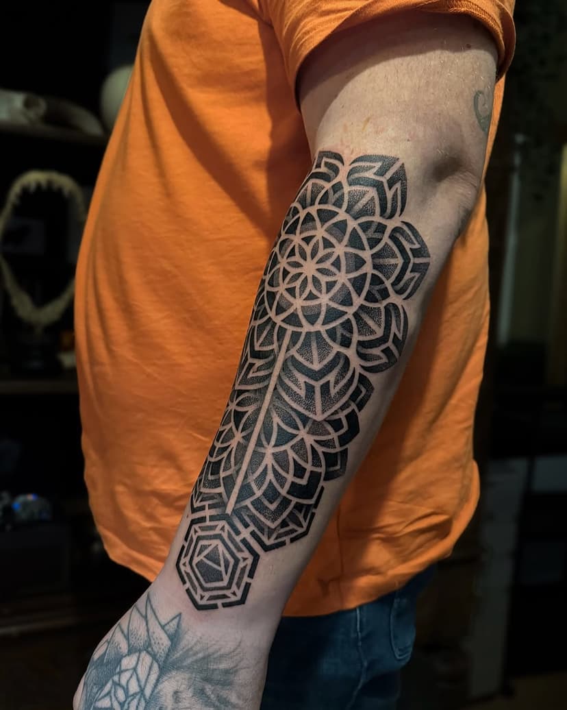 Tatouage de Masi Stupa Tattoo