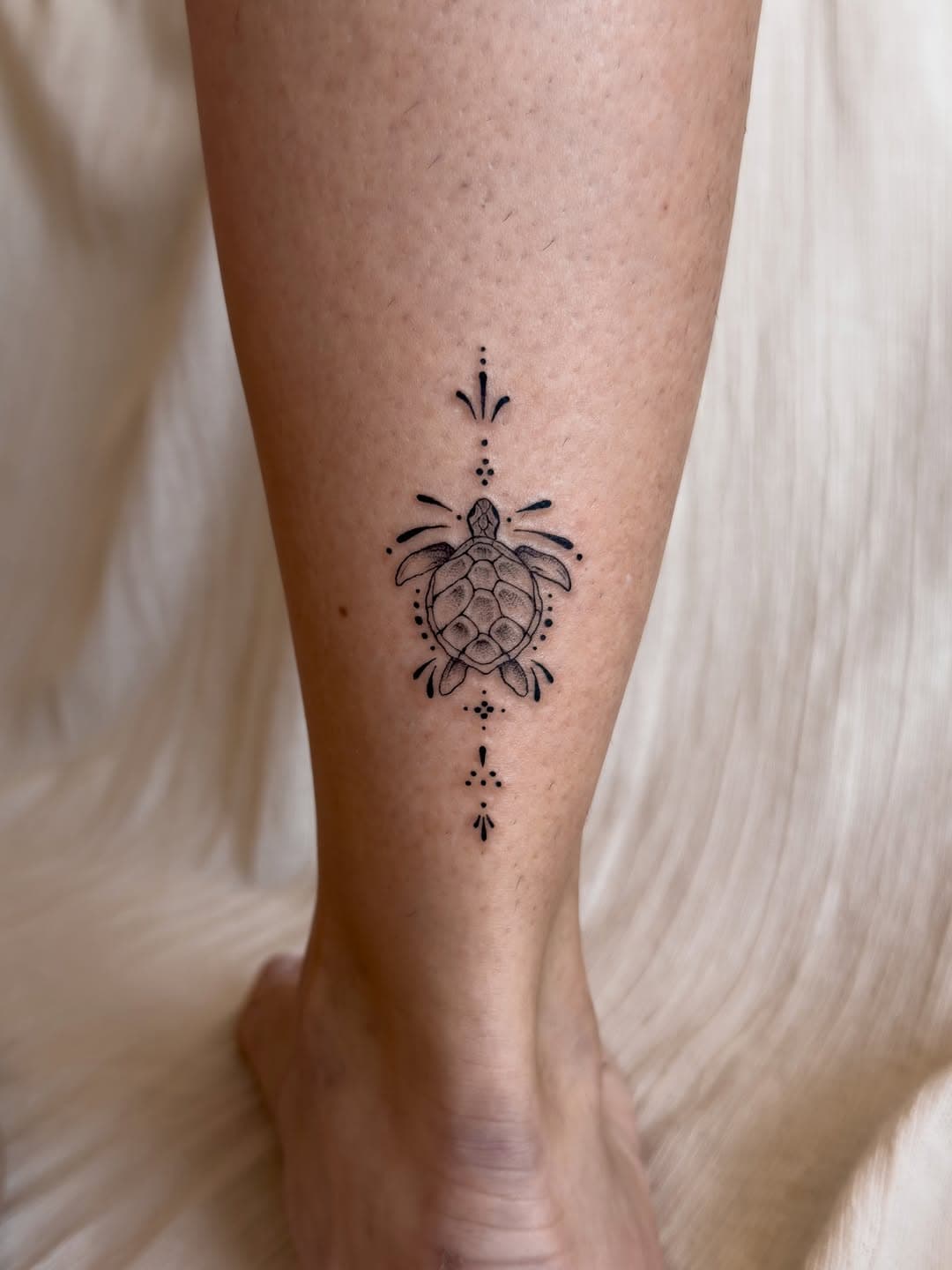 Tatouage par Miaköno Tattoo