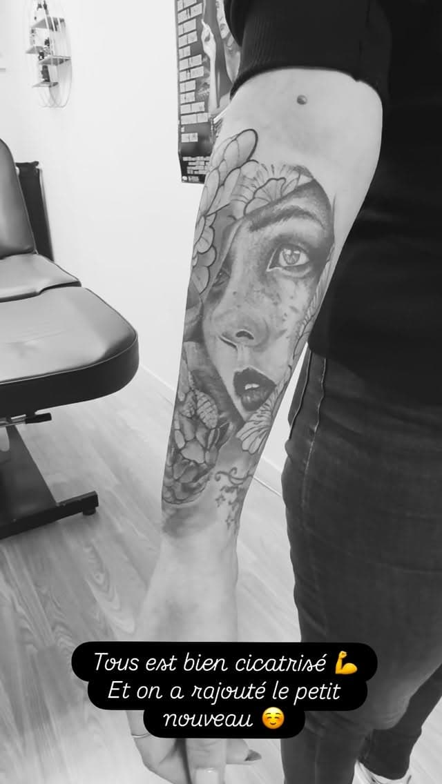 Tatouage par MKN Tattoo