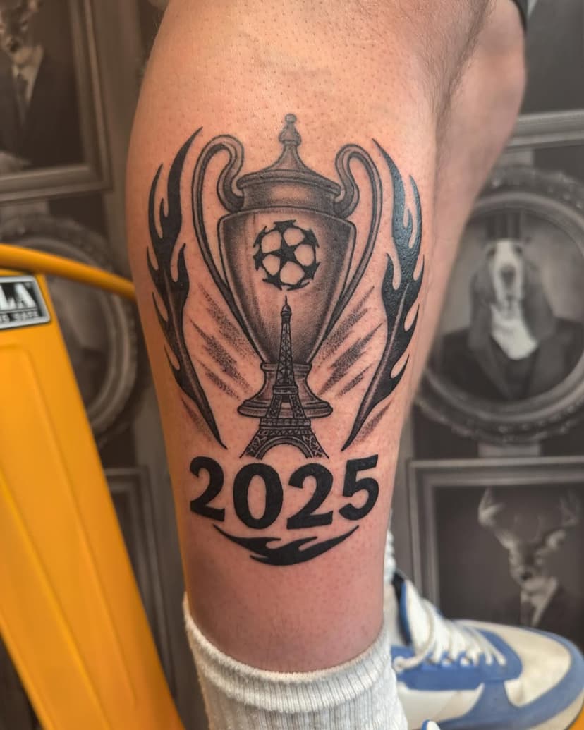 Tatouage de Mountain Tattoo