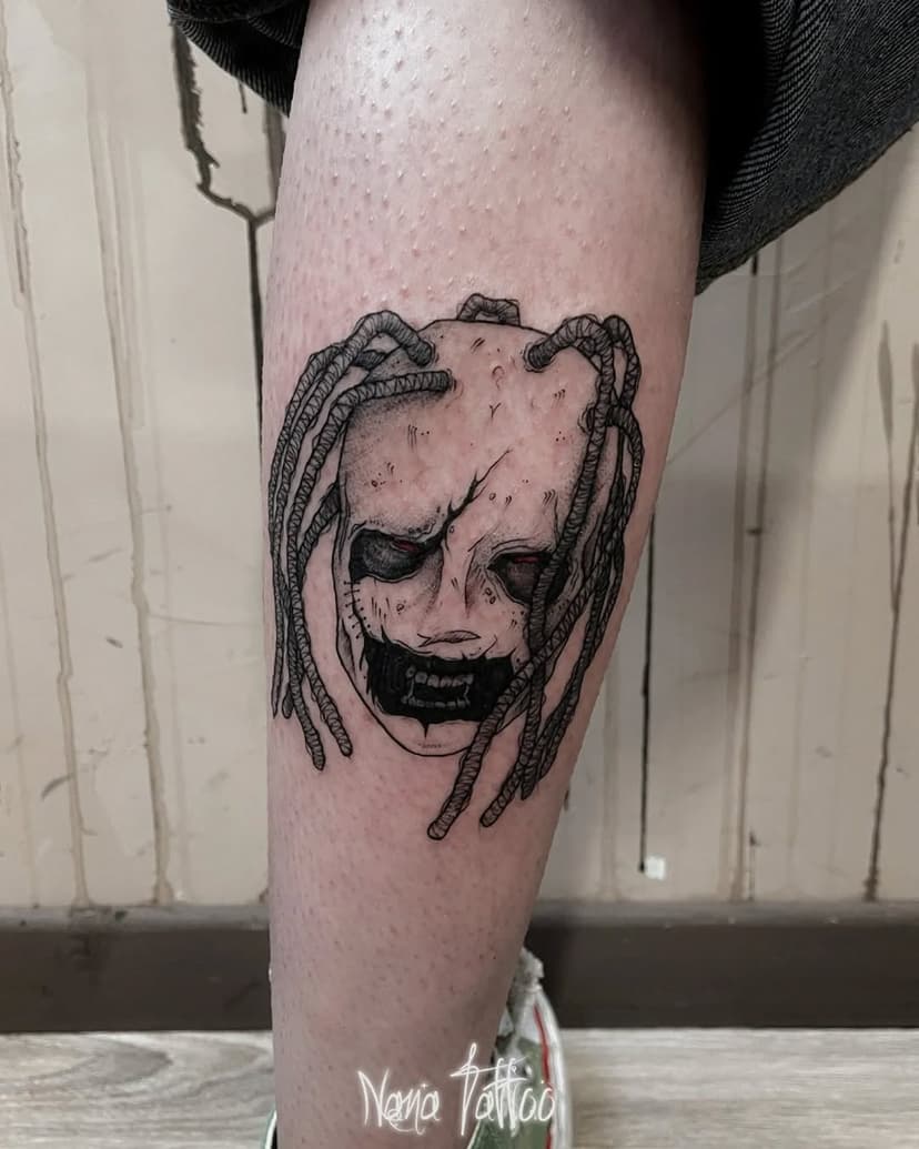 Tatouage de Nana Tattoo