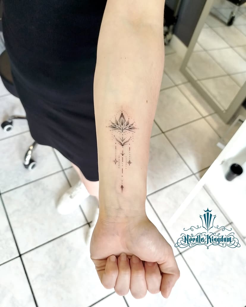 Tatouage de NEEDLE KINGDOM