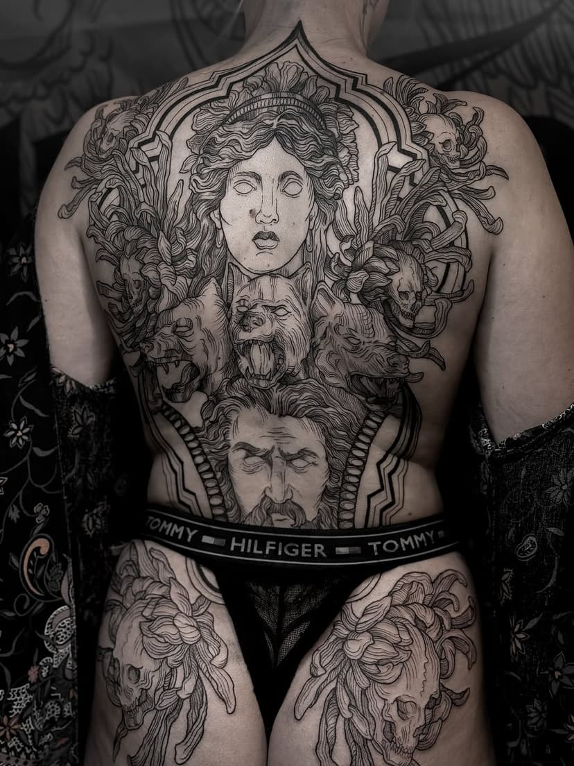 Tatouage de NEVEN Tattoo Studio