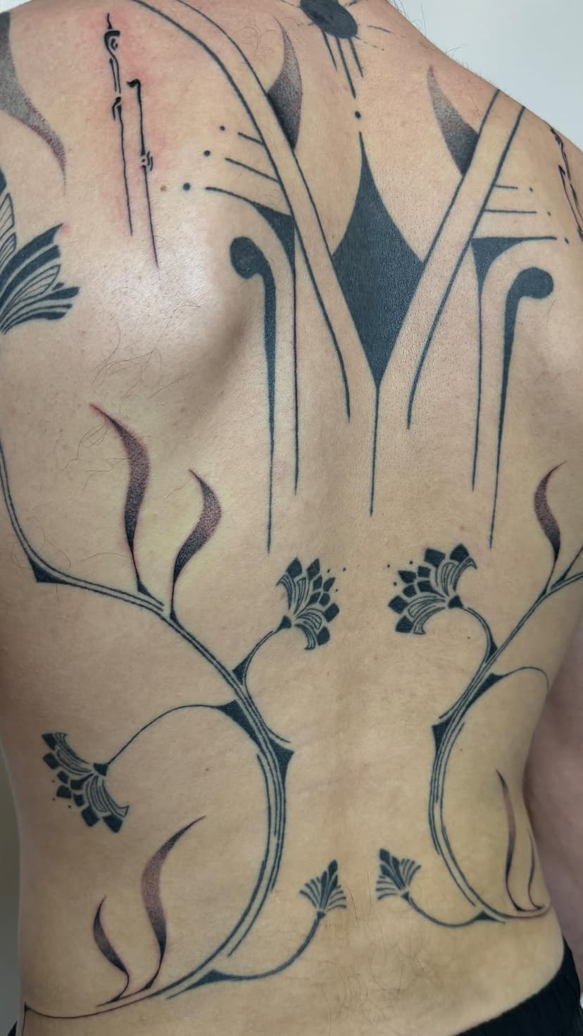 Tatouage de Ohm Relic Handpoke Tattoo