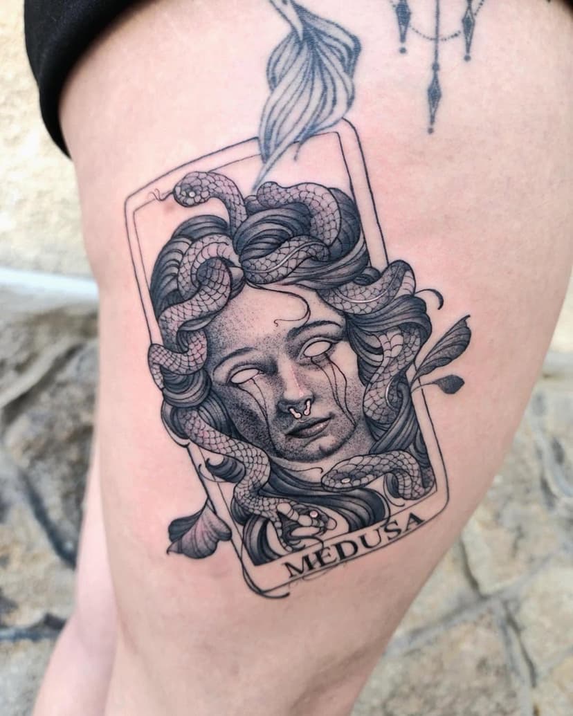 Tatouage de Oliv escape art & tattoo