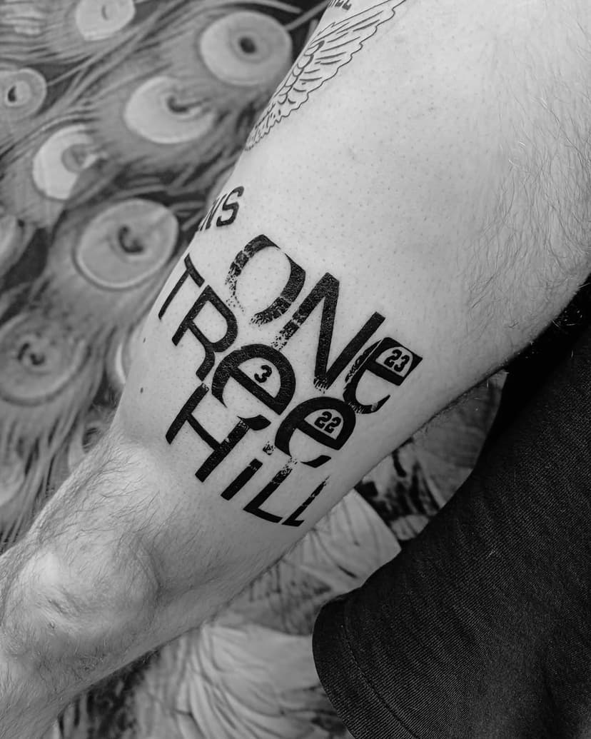 Tatouage de Pink Up tattoo studio privé