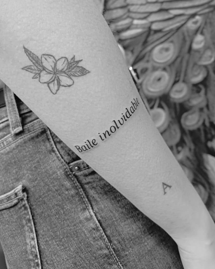 Tatouage de Pink Up tattoo studio privé