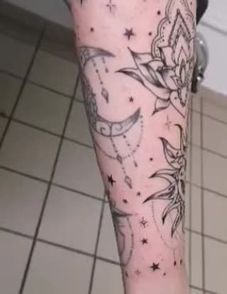 Tatouage de Planet Tattoo Morlaàs